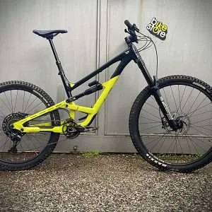 YT Capra Core 1 2023 tg L Conto vendita