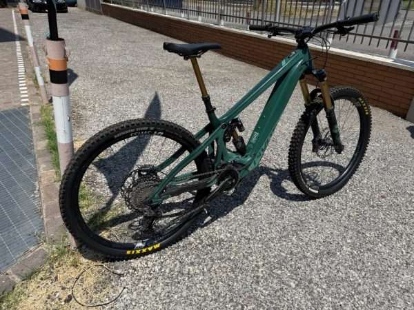 PIVOT SHUTTLE LT TEAM XTR 2023 TG M EP8 GARANZIA DELLA CASA - immagine 3