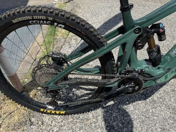 PIVOT SHUTTLE LT TEAM XTR 2023 TG M EP8 GARANZIA DELLA CASA - immagine 4