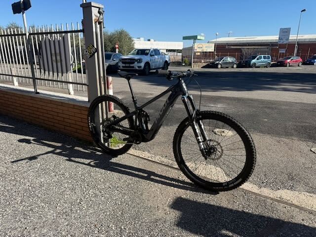 Pivot Shuttle SL/AM custom 2026 tg M - immagine 2