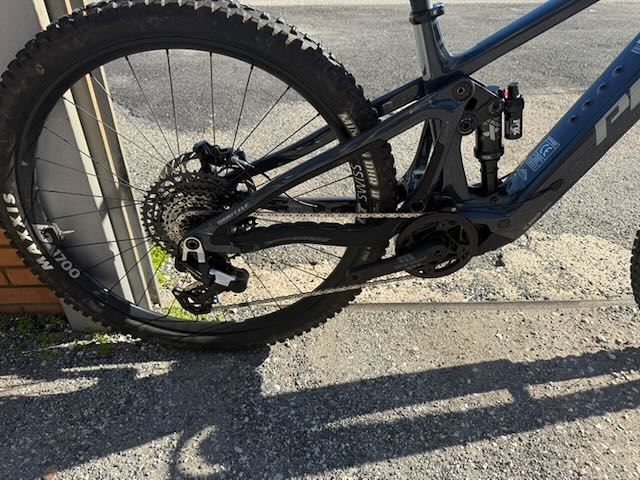 Pivot Shuttle SL/AM custom 2026 tg M - immagine 4