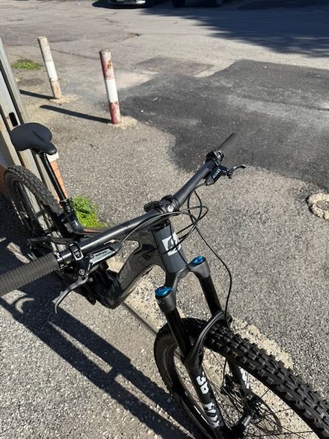 Pivot Shuttle SL/AM custom 2026 tg M - immagine 5