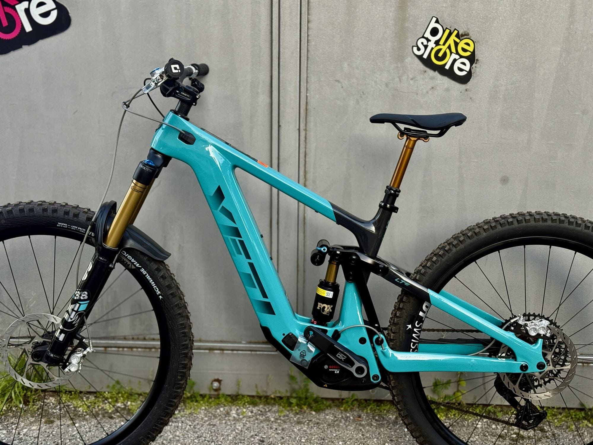 Yeti LTe T3 custom tg M cv - immagine 4