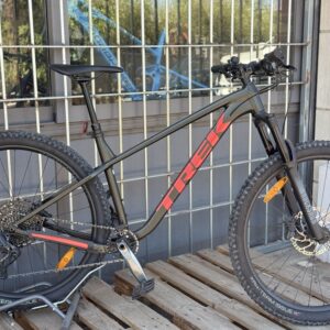 TREK ROSCOE 8 2022 TG M